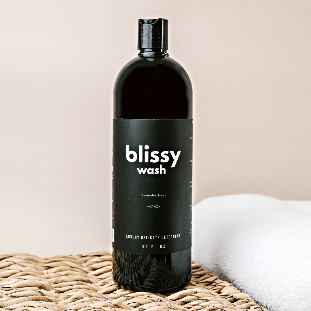 Blissy 32fl Oz Blissy Wash Laundry Detergent Lifestyle – Mulberry Silk