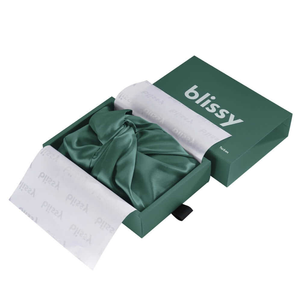 Blissy Emerald Blissy Bonnet Lifestyle – Mulberry Silk