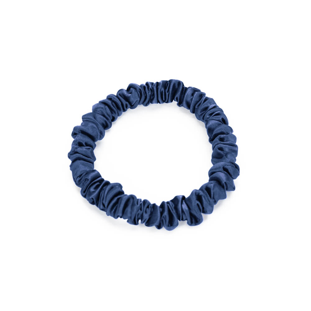 Blue Blissy Skinny Scrunchies Close-Up – Blissy 22 Momme Silk