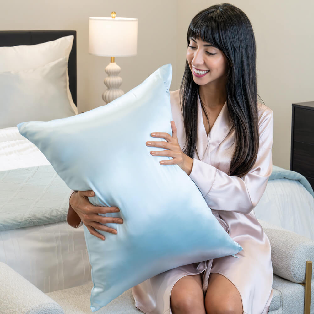 Blissy Sky Blue Silk Pillowcase Detail – Standard