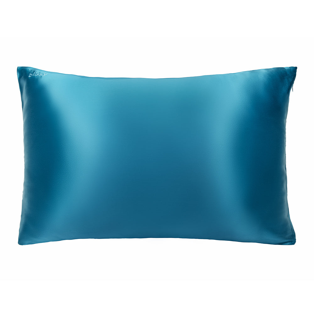 Blissy Aqua Silk Pillowcase Detail – Queen