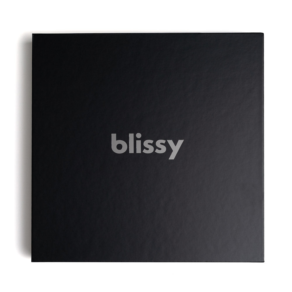 Blissy White Silk Blissy Dream Set Detail – Standard