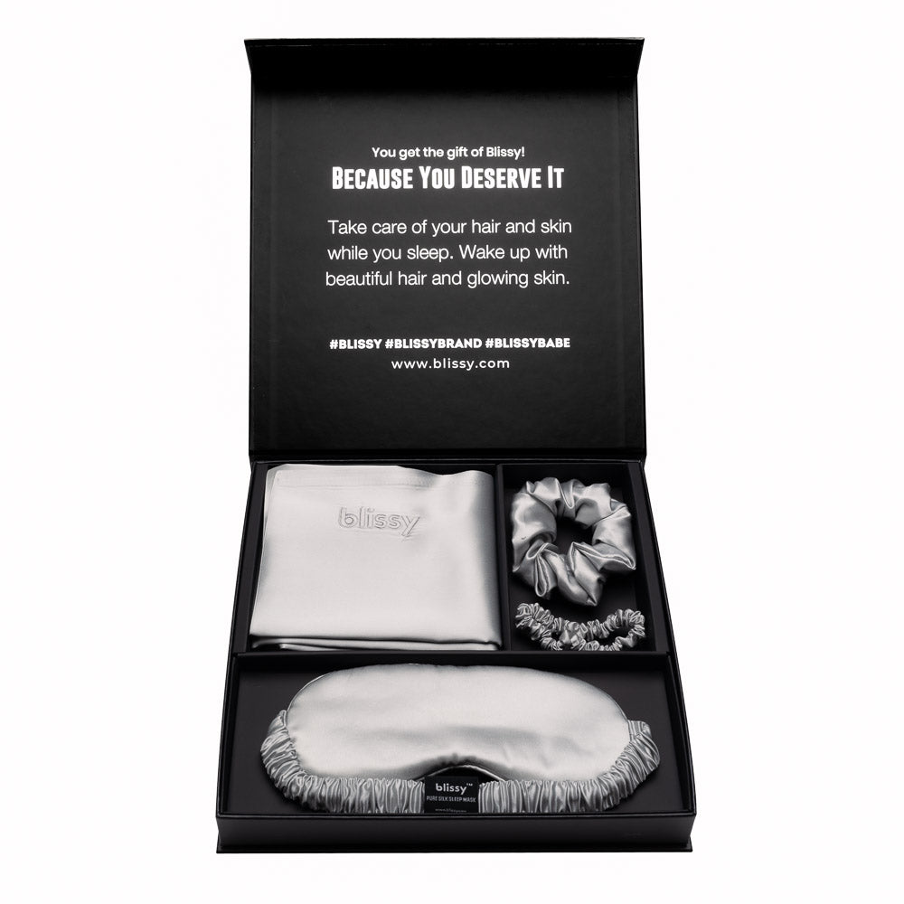 Blissy Queen Silver Blissy Dream Set Lifestyle – Mulberry Silk