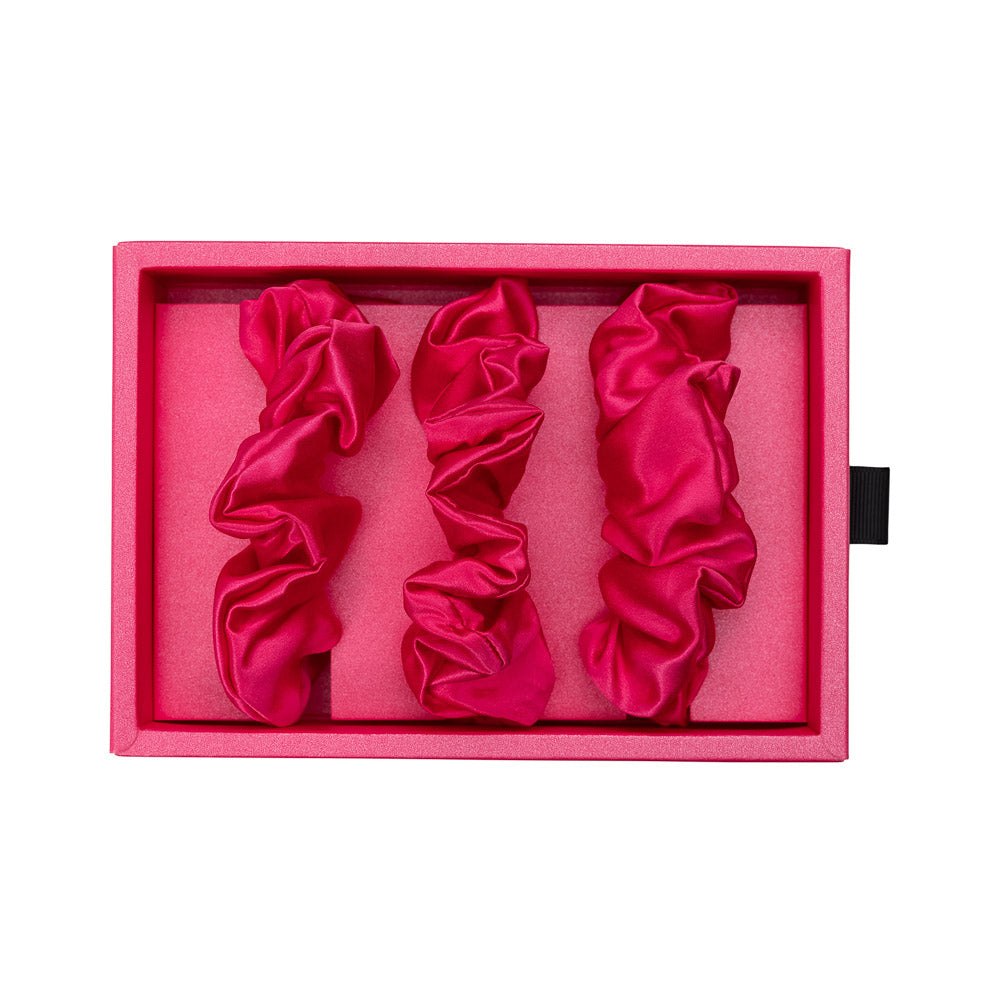 Hibiscus Blissy Scrunchies Close-Up – Blissy 22 Momme Silk