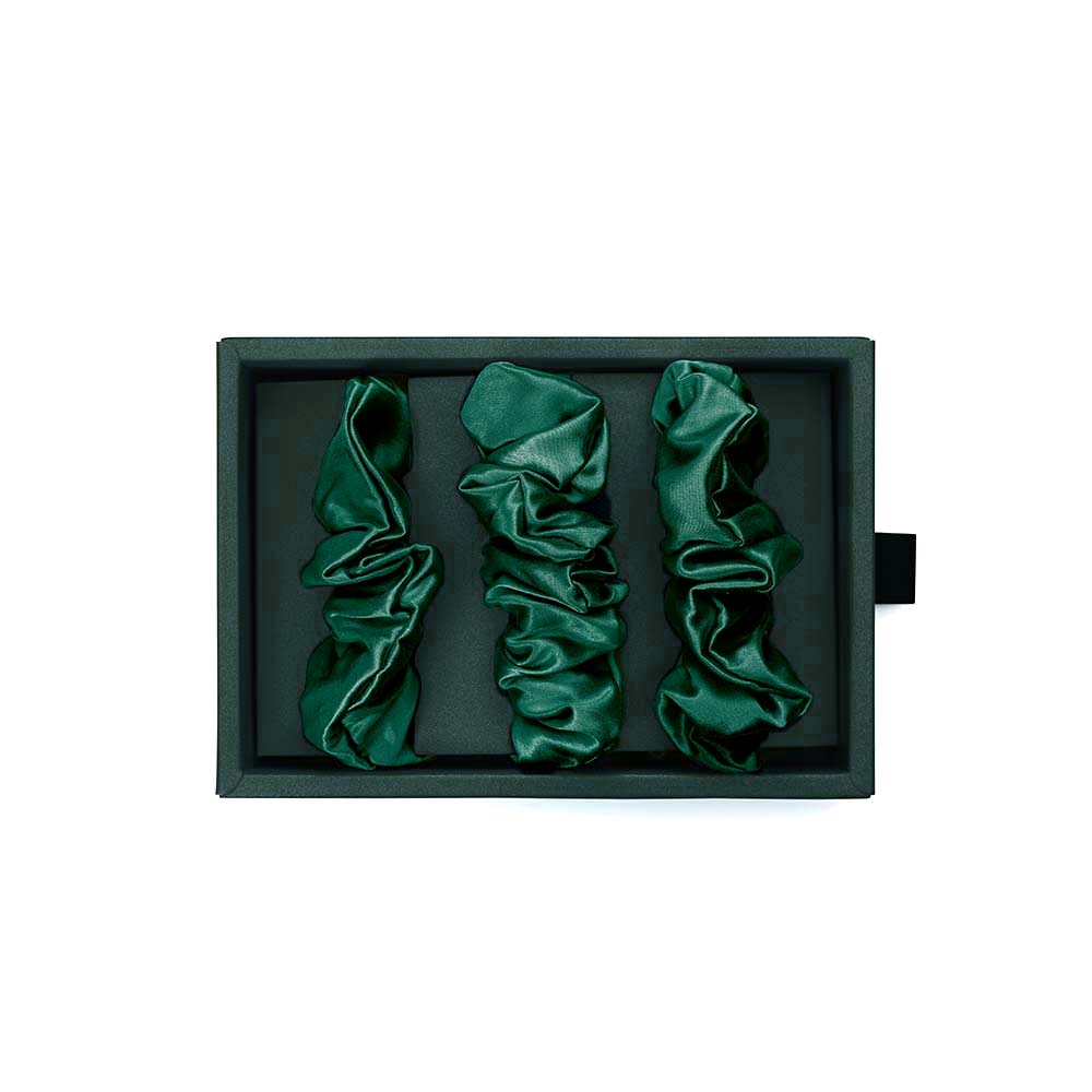 Blissy Emerald Blissy Scrunchies Lifestyle – Mulberry Silk
