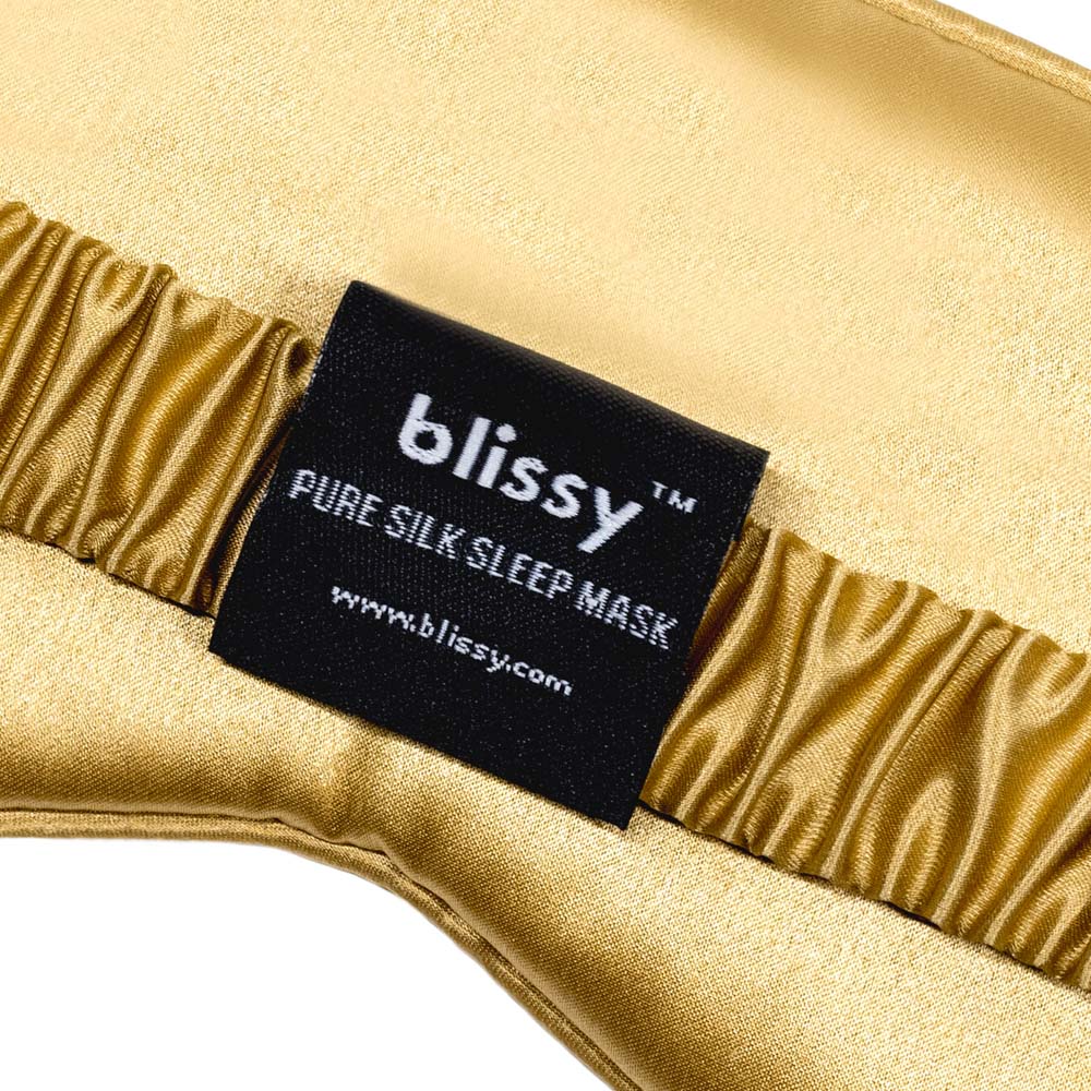 Blissy Gold Sleep Mask Lifestyle – Mulberry Silk