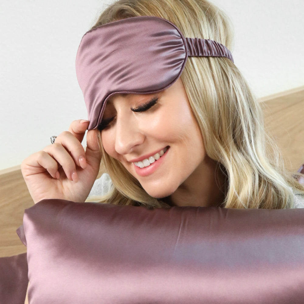 Blissy Plum Silk Sleep Mask Detail –