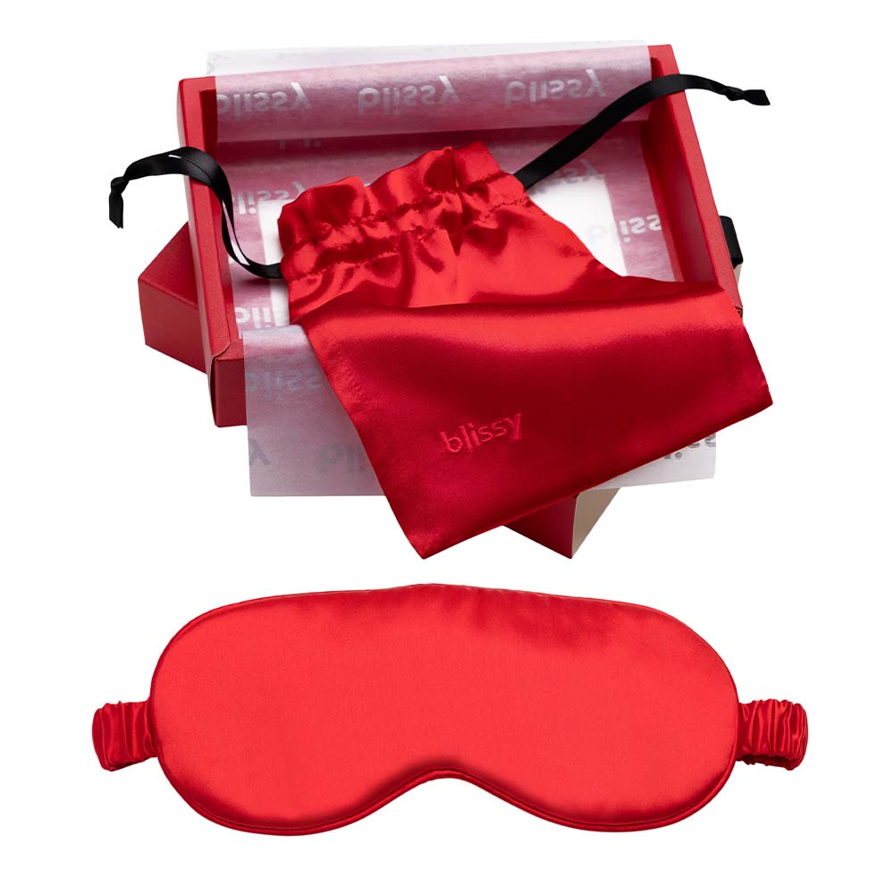 Blissy Red Sleep Mask Lifestyle – Mulberry Silk