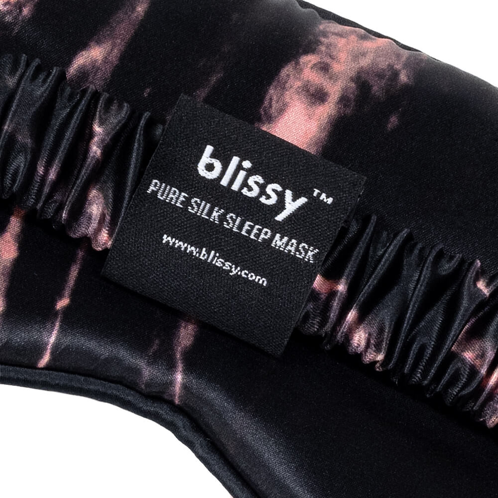 Blissy Rose Black Marble Silk Sleep Mask Detail –